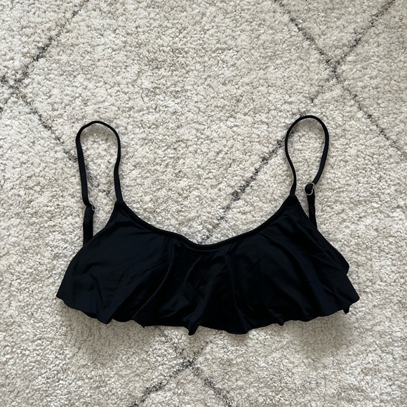 Black swimwear top - Picture 1 of 3